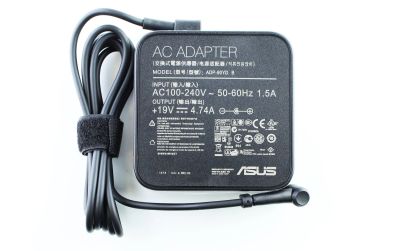 Лот: 12872516. Фото: 1. Asus 19V 4.74А 90W 5.5x2.5мм квадратный... Зарядные устройства