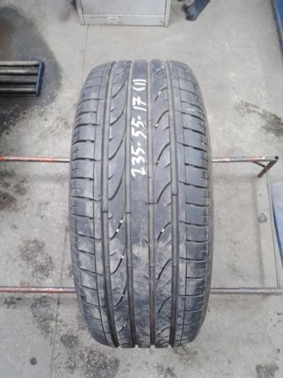 Лот: 24881788. Фото: 1. 1шт 235-55-17 Bridgestone Dueler... Шины