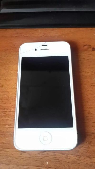 Лот: 9590532. Фото: 1. Iphone 4s 16gb. Смартфоны