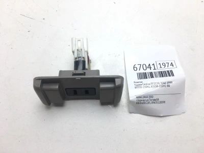 Лот: 20512066. Фото: 1. Розетка Toyota Caldina 1999 8553021041... Кузов