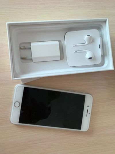 Лот: 14849838. Фото: 1. продам Iphone 7 plus. Смартфоны
