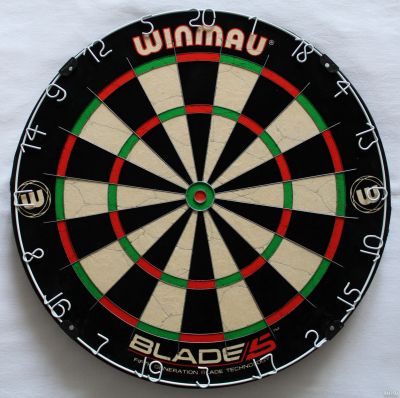 Лот: 16159514. Фото: 1. Мишень дартс Winmau Blade 5. Другое (сувениры, подарки)