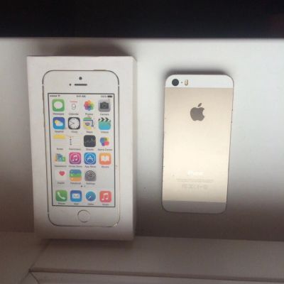 Лот: 6075699. Фото: 1. iPhone 5s. Смартфоны