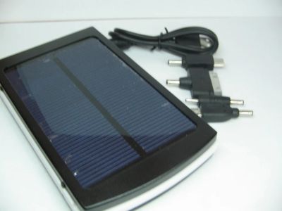 Лот: 4017798. Фото: 1. Солнечная батарея 30 000mAh. Зарядные устройства, блоки питания, адаптеры сетевые для смартфонов