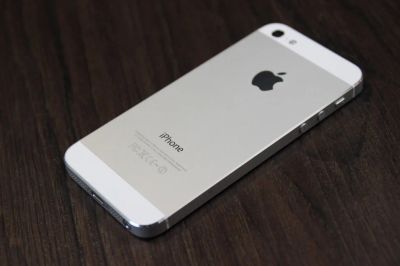 Лот: 5217218. Фото: 1. Apple iPhone 5 16gb white. Полный... Смартфоны