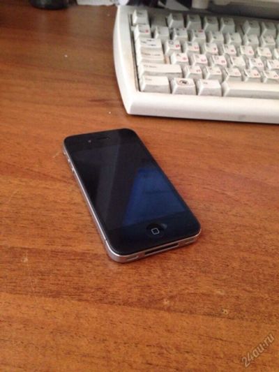 Лот: 5685362. Фото: 1. iPhone 4 8gb. Смартфоны