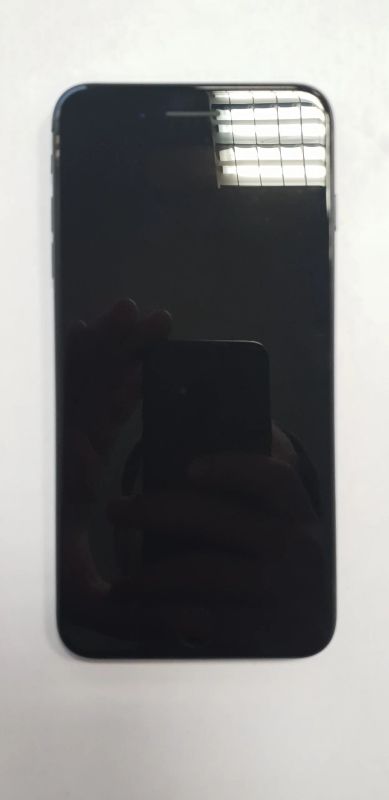 Лот: 12313928. Фото: 1. iPhone 7 plus 128 Gb Black. Смартфоны