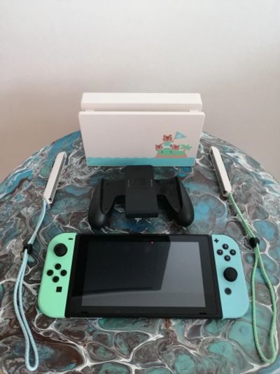 Лот: 17582295. Фото: 1. Nintendo Switch, издание Animal... Игровые приставки, консоли