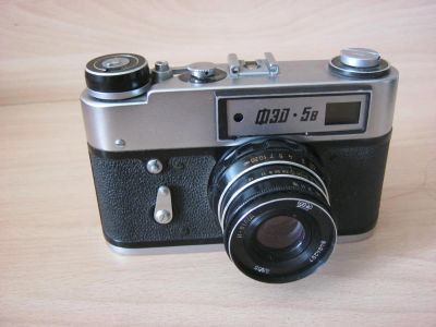 Лот: 4222374. Фото: 1. Фотоаппарат ФЭД-5В с объективом... Плёночные дальномерные, шкальные