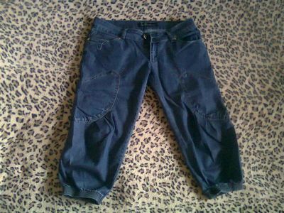 Лот: 2734460. Фото: 1. бриджи джинс на 48 размер. Брюки, шорты