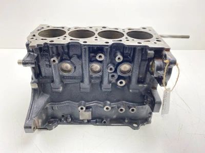 Лот: 23320836. Фото: 1. Блок цилиндров Mitsubishi Colt... Двигатель и элементы двигателя