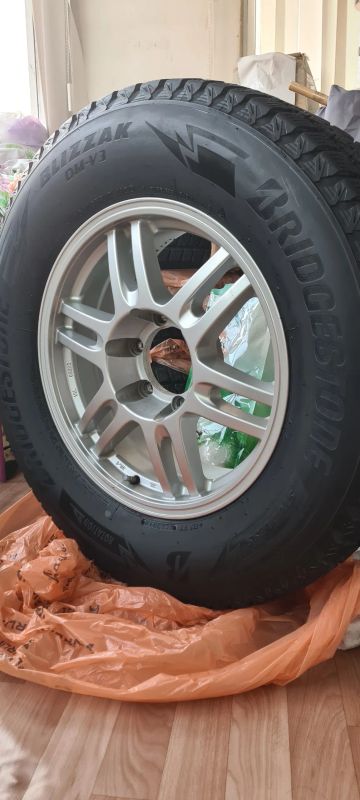 Лот: 20847717. Фото: 1. Липучка Bridgestone Blizzak DM-V3... Шины