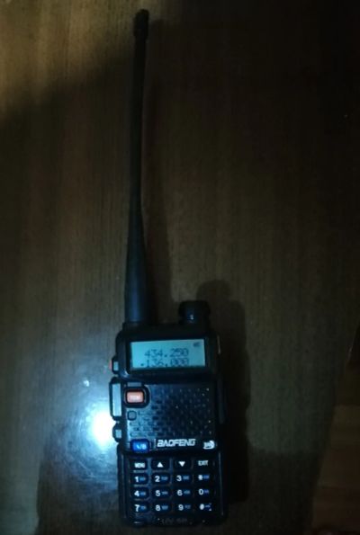Лот: 19611100. Фото: 1. Рация baofeng uv-5r. Рации, радиостанции