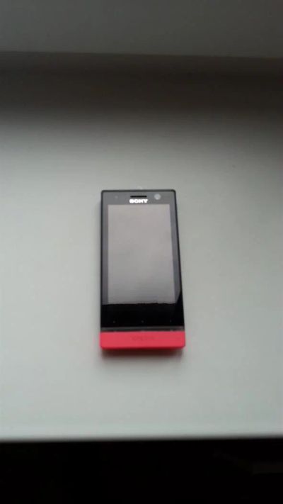 Лот: 3910325. Фото: 1. Sony Xperia U. Смартфоны