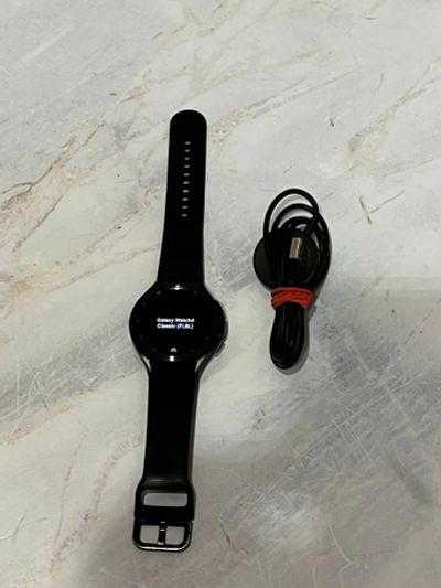Лот: 21048502. Фото: 1. Умные часы Samsung Galaxy Watch4... Смарт-часы, фитнес-браслеты, аксессуары