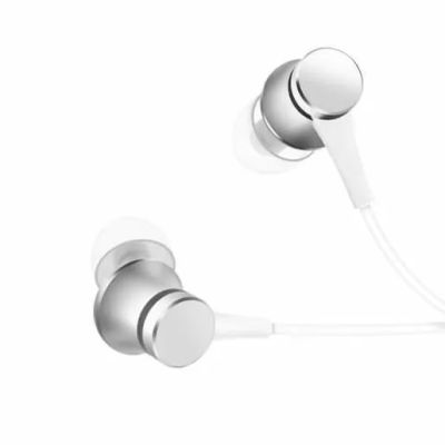 Лот: 21578632. Фото: 1. Наушники Xiaomi Mi In-Ear Headphones... Наушники, гарнитуры