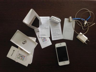 Лот: 7656863. Фото: 1. iphone 4s 8gb. Смартфоны