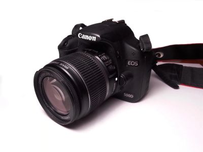 Лот: 3173093. Фото: 1. Canon EOS 500D kit (Полный комплект... Цифровые зеркальные