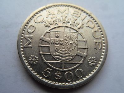 Лот: 10255066. Фото: 1. Мозамбик 5 эскудо 1971. Африка