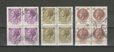 Лот: 16005179. Фото: 1. 1968 год. Марки Италии в квартблоках... Марки