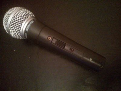 Лот: 4807201. Фото: 1. shure sm58. Студийные микрофоны, радиомикрофоны и радиосистемы