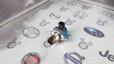 Лот: 23589194. Фото: 1. Клапан EGR Subaru Forester FB20B... Выхлопная система