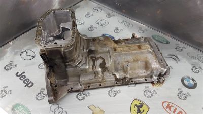 Лот: 23591505. Фото: 1. Поддон Nissan Elgrand ZD30DDTi... Двигатель и элементы двигателя