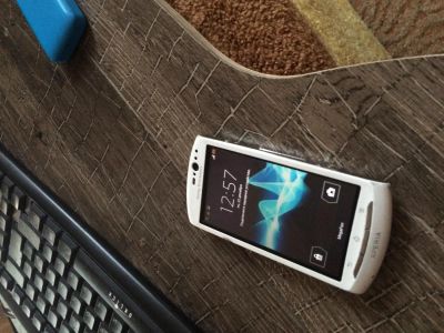 Лот: 4895234. Фото: 1. Sony Ericsson Xperia neo V. Смартфоны
