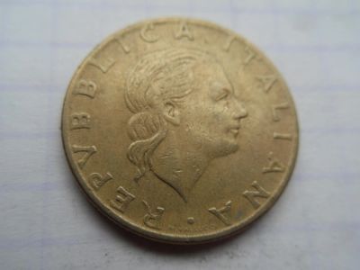 Лот: 9912833. Фото: 1. Италия 200 лир 1979. Европа