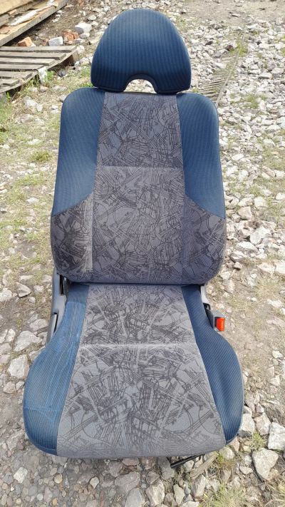 Лот: 20413559. Фото: 1. Кресло водителя Honda HR-V правый. Салон