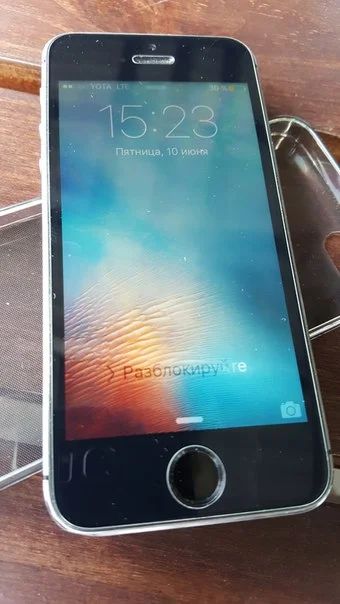 Лот: 7682724. Фото: 1. iPhone 5s 16gb Space Gray. Смартфоны