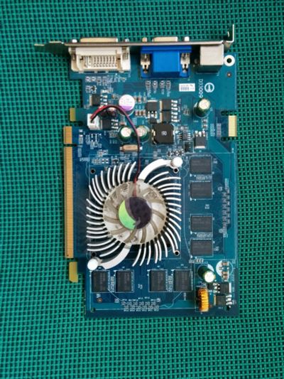 Лот: 11783296. Фото: 1. видеокарта Geforce 8600 GT. Видеокарты