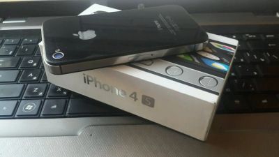 Лот: 12079862. Фото: 1. Iphone 4s 8Gb. Смартфоны