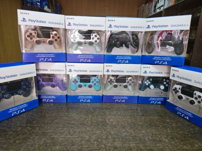 Лот: 16766164. Фото: 1. Новый Геймпад Playstation 4 Dualshock... Аксессуары для игровых приставок, консолей, геймпады