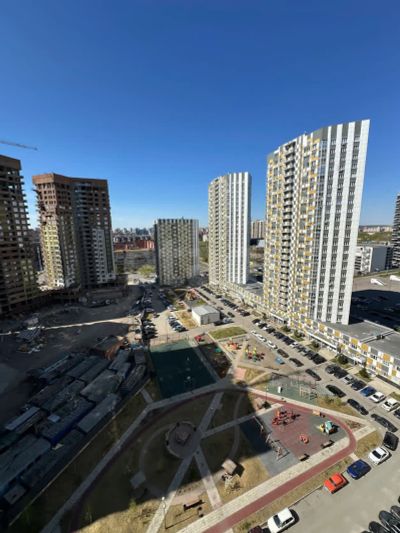 Лот: 25527174. Фото: 1. 4-комн. квартира , Красноярск... Квартиры, студии