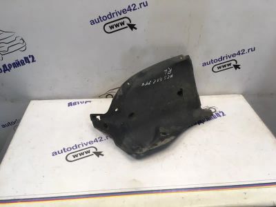 Лот: 21710475. Фото: 1. подкрылок Renault Megane LM. Двигатель и элементы двигателя