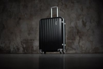 Лот: 13965683. Фото: 1. Неубиваемый чемодан (S). Чемоданы и сумки дорожные