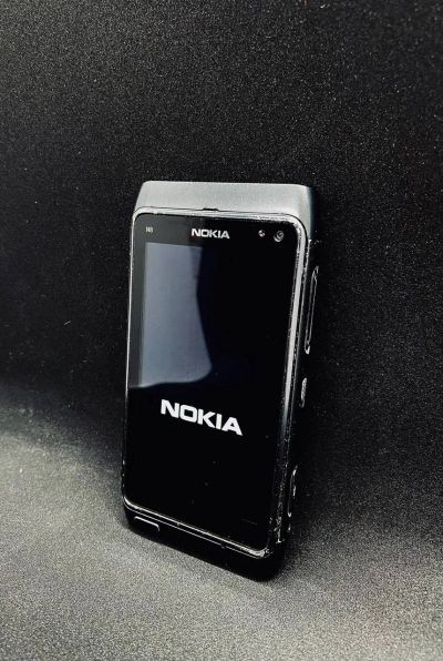 Лот: 19860822. Фото: 1. Мобильный телефон Nokia N8 (кр... Смартфоны