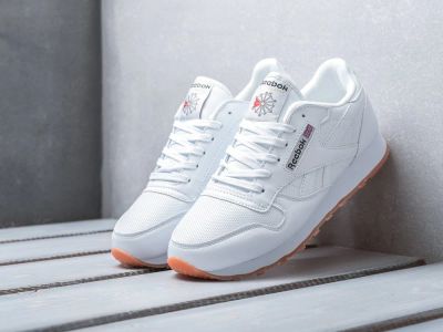 Лот: 11256431. Фото: 1. Кроссовки Reebok Classic Leather. Кеды, кроссовки, слипоны
