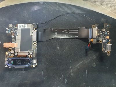 Лот: 25525943. Фото: 1. Материнская плата xiaomi mi 9... Микросхемы и платы