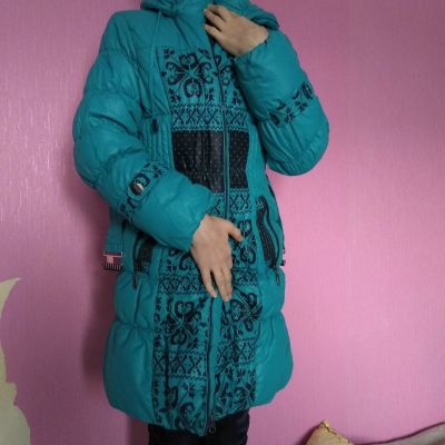 Лот: 15174280. Фото: 1. Зимний пуховик на девочку. Верхняя одежда