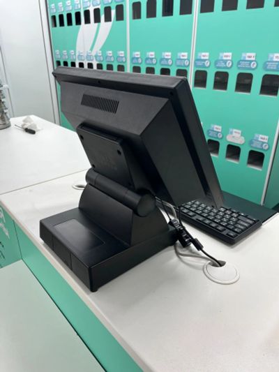 Лот: 25523713. Фото: 1. Сенсорный моноблок poscenter start-2V2. Оргтехника, ПО, серверы