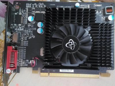 Лот: 5351539. Фото: 1. 1Gb PCI-E DDR-3 XFX HD-667X-ZH... Видеокарты