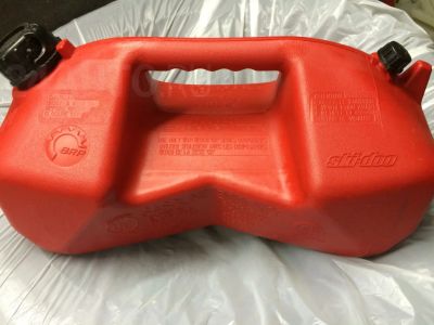 Лот: 8476111. Фото: 1. Канистра на снегоходы BRP SKI-DOO... Аксессуары