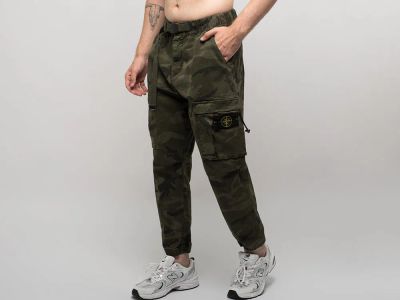 Лот: 24973775. Фото: 1. Джоггеры Stone Island. Брюки, джинсы, шорты
