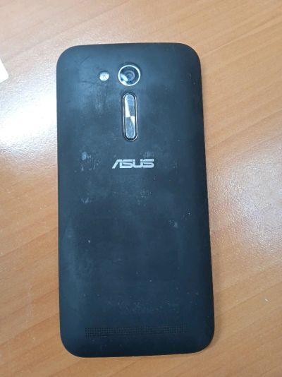 Лот: 18655417. Фото: 1. Смартфон ASUS zb452kg ( Состояние... Другое (смартфоны, связь, навигация)