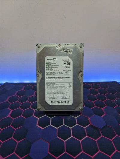 Лот: 25111472. Фото: 1. Жесткий диск 250 Гб/Seagate/3... Жёсткие диски