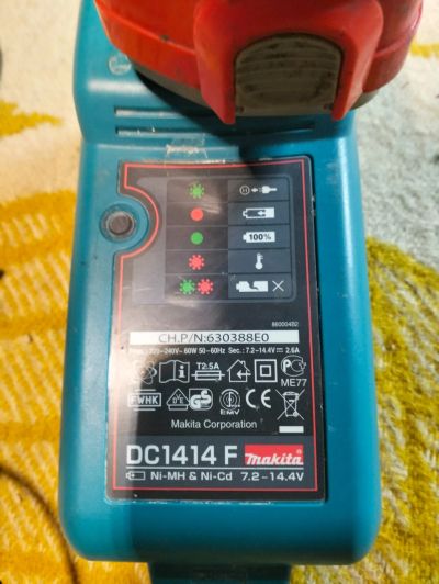 Лот: 23549077. Фото: 1. Зарядное для Makita. Зарядные устройства, блоки питания, адаптеры сетевые для смартфонов