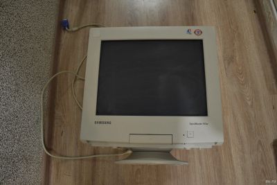 Лот: 13873058. Фото: 1. ЭЛТ-монитор с диагональю 17" Samsung... ЭЛТ-мониторы