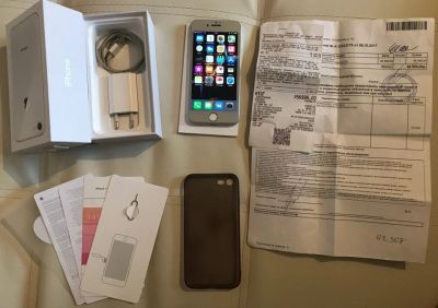 Лот: 11602673. Фото: 1. Продам IPhone 8 64gb Silver РСТ... Смартфоны